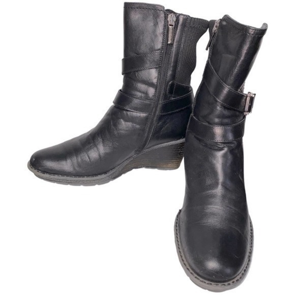 Aquatalia Women’s Size 8.5 Black Leather Buckle Strappy Ankle Wedged Boots - Picture 1 of 12